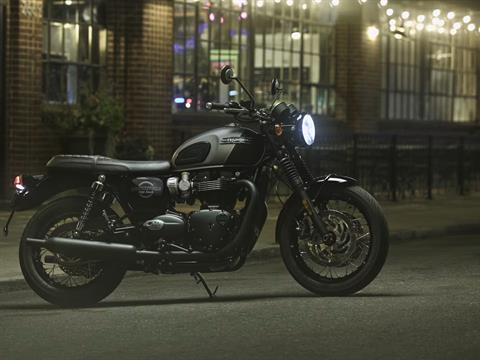 2026 Triumph Bonneville T120 Black in Belle Plaine, Minnesota - Photo 11
