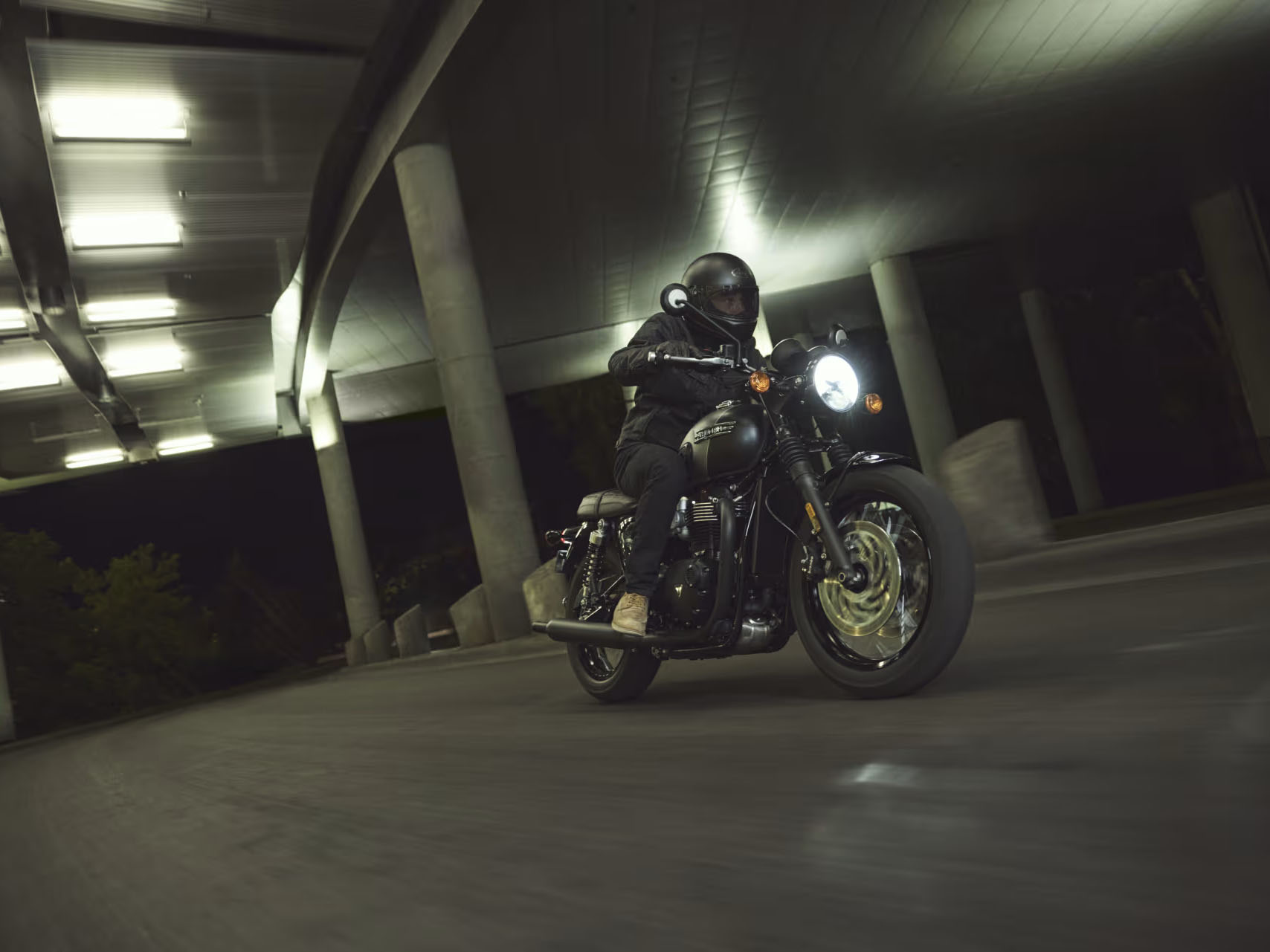 2026 Triumph Bonneville T120 Black in Belle Plaine, Minnesota - Photo 16