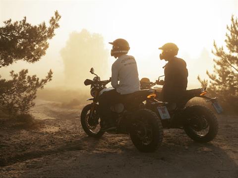 2026 Triumph Scrambler 400 XC in Foxboro, Massachusetts - Photo 16