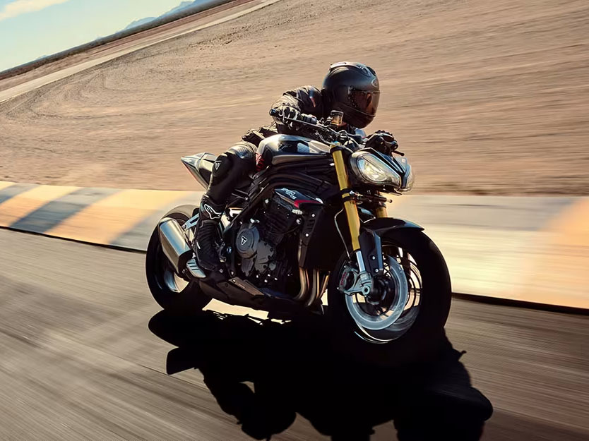 2026 Triumph Speed Triple 1200 RS in Foxboro, Massachusetts - Photo 9