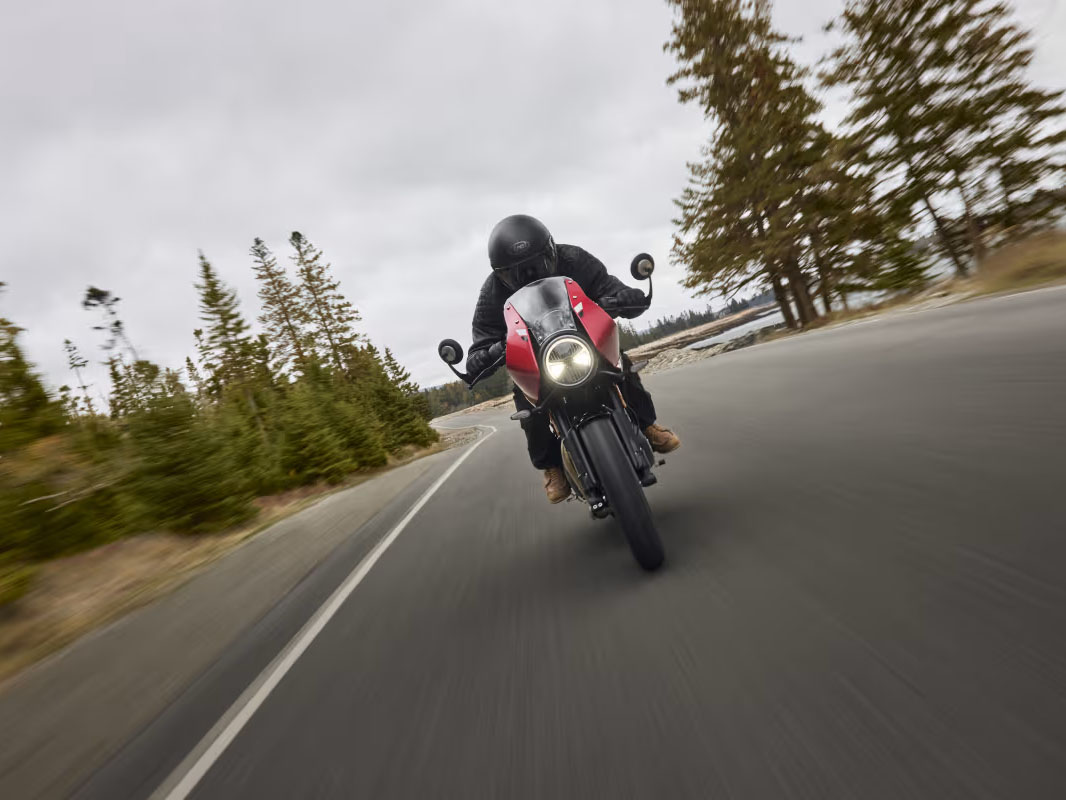 2026 Triumph Thruxton 400 in Warren, Ohio - Photo 9