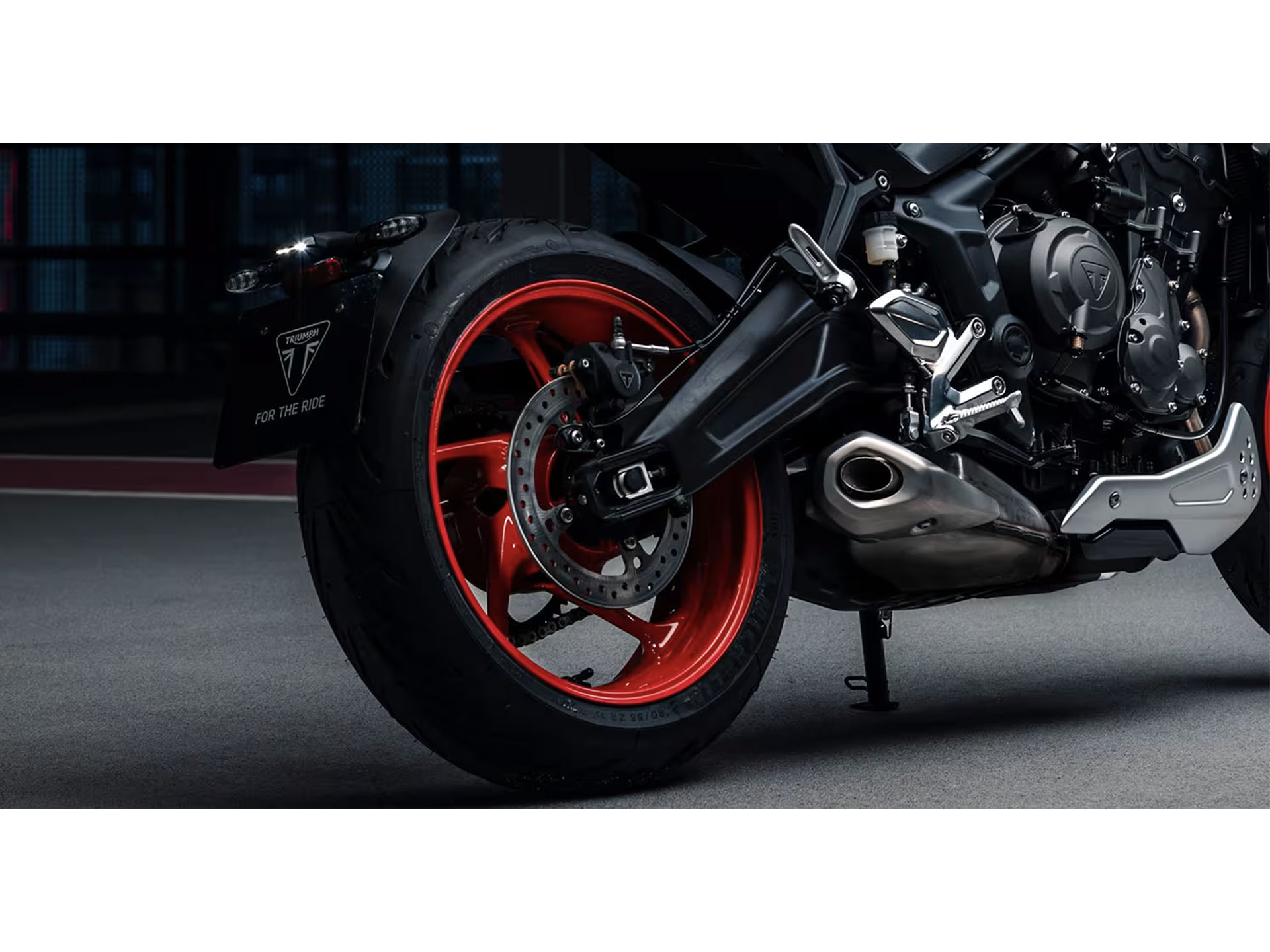 2026 Triumph Trident 660 Triple Tribute Edition in Enfield, Connecticut - Photo 6