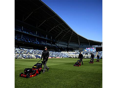 Toro eProStripe 560 22 in. Self-Propel in Mio, Michigan - Photo 8