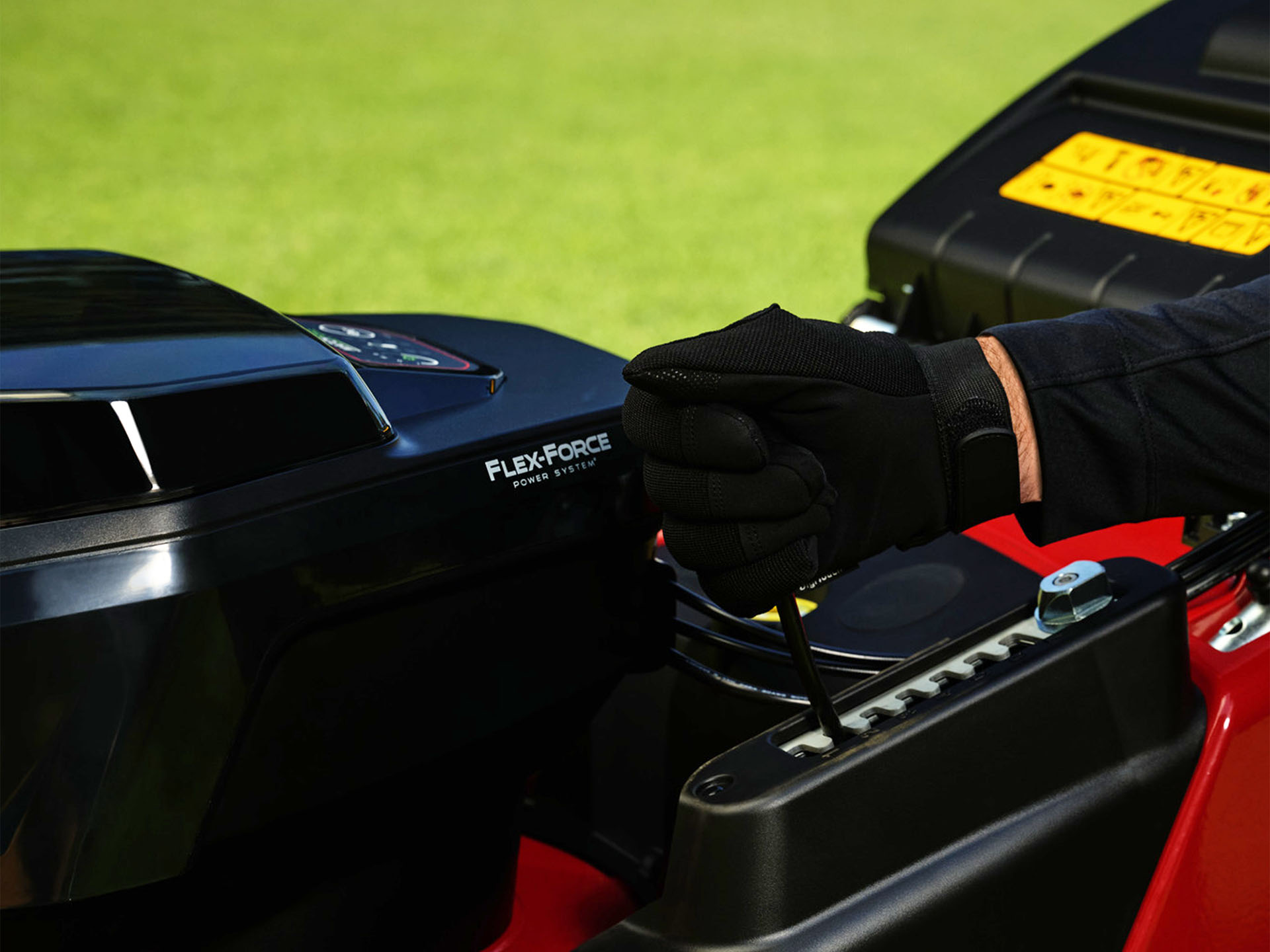 Toro eProStripe 560 22 in. Self-Propelled in Stratford, Wisconsin - Photo 7