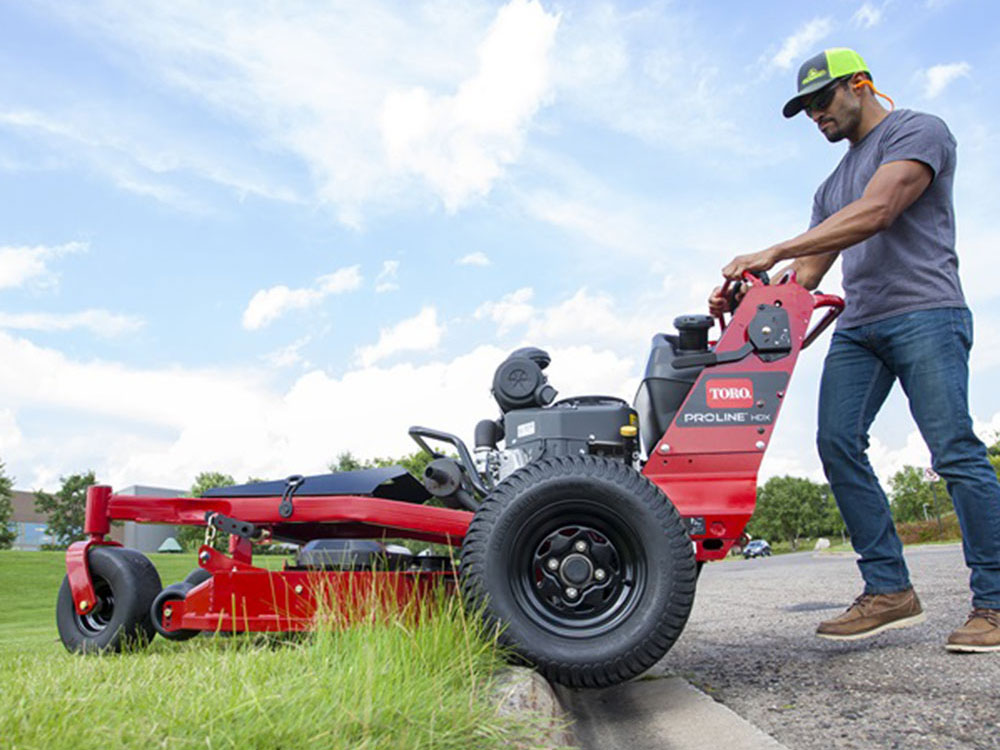 Toro PROLINE 60 in. Kawasaki FS 22 hp in Stratford, Wisconsin - Photo 6
