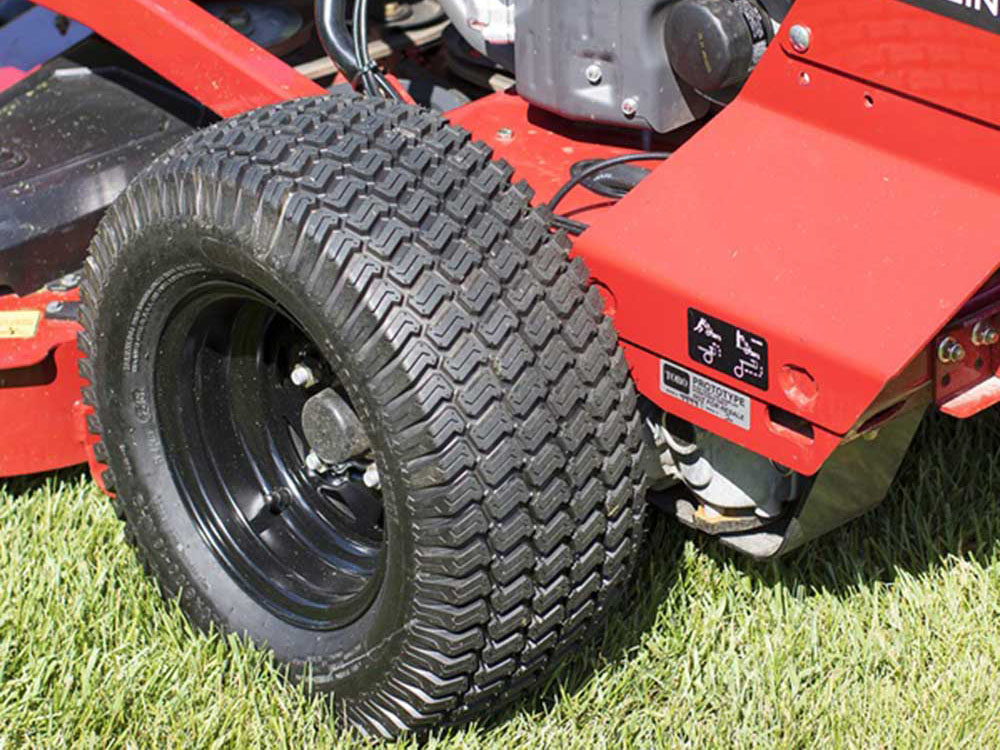 Toro PROLINE HDX 54 in. Kawasaki FX 22 hp in Stratford, Wisconsin - Photo 4