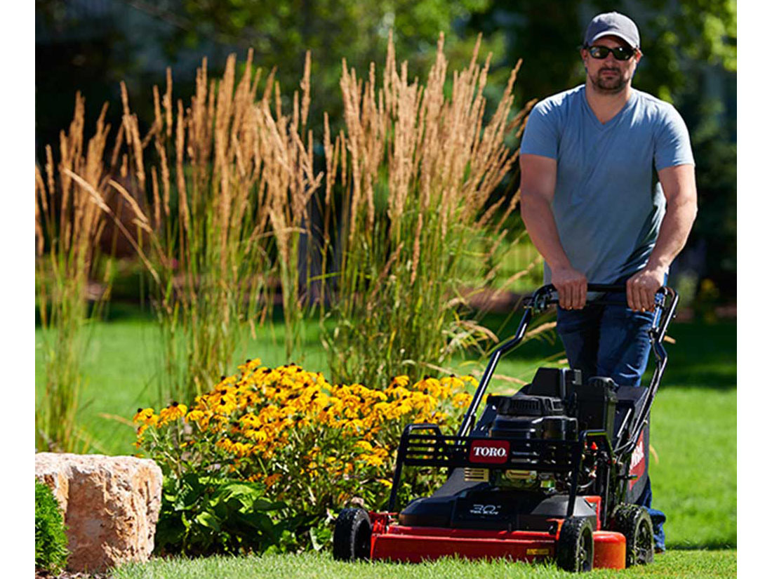 Toro TurfMaster HDX 30 in. Kawasaki FJ180V Commercial Self-Propelled 179 cc in Stratford, Wisconsin - Photo 10