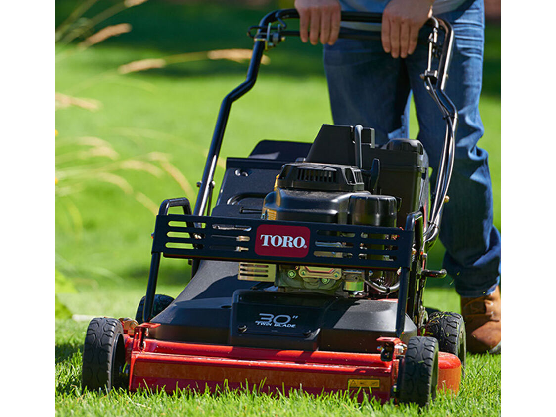 Toro TurfMaster HDX 30 in. Kawasaki FJ180V Commercial Self-Propelled 179 cc (CARB) in Gaylord, Michigan - Photo 7