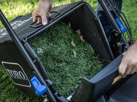 Toro Super Recycler 21 in. 60V MAX Self-Propelled w/ Personal Pace - 7.5Ah Battery Included (21566) in Gaylord, Michigan - Photo 14