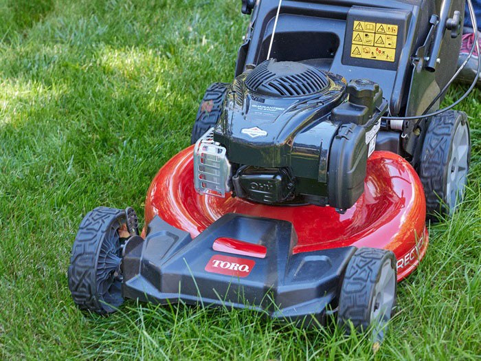 Toro Recycler 21 in. Briggs & Stratton 140 cc High Wheel Push (21311) in Martinsville, Indiana - Photo 6