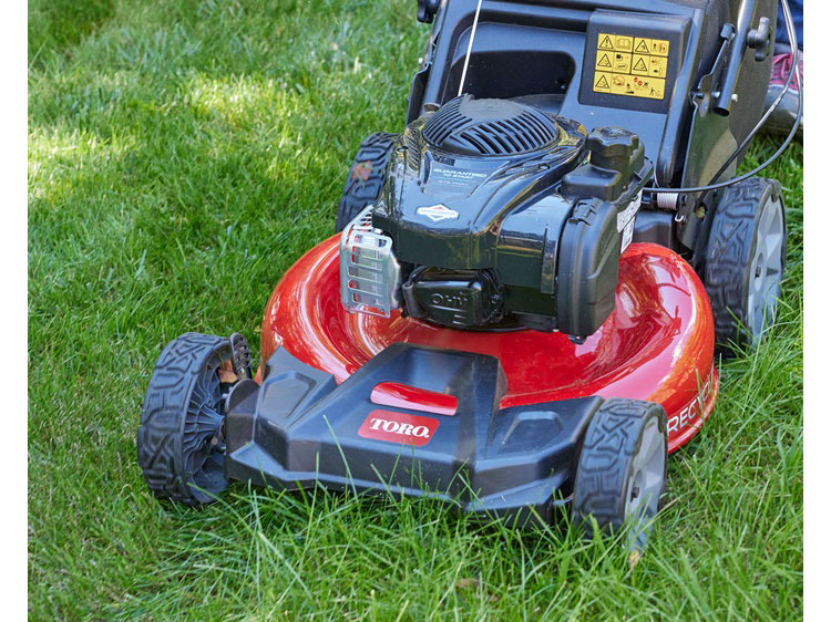 Toro Recycler 21 in. Briggs & Stratton Ex 140 cc Self-Propel in Pine Bluff, Arkansas - Photo 10