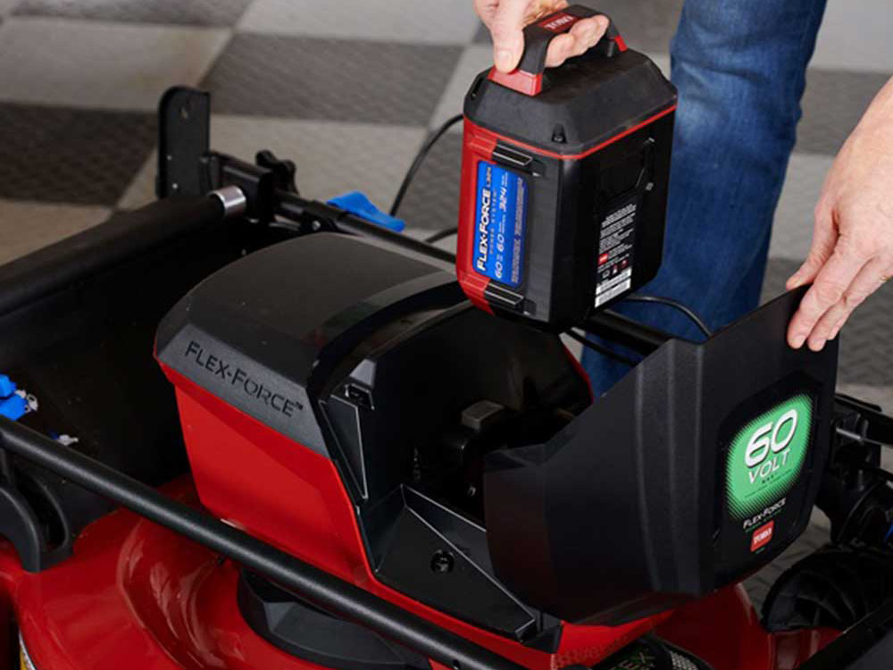 Toro Recycler 22 in. 60V MAX Self-Propelled - 6.0Ah Battery Included in Stratford, Wisconsin - Photo 15