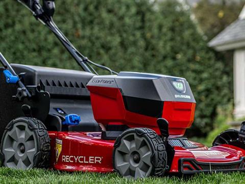 Toro Recycler 22 in. 60V MAX Self-Propelled w/ Personal Pace - Battery Not Included (21466T) in Stratford, Wisconsin - Photo 16