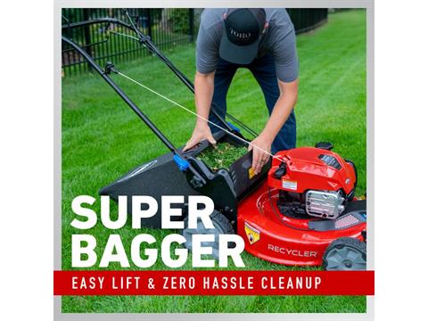 Toro Recycler 22 in. Briggs & Stratton 150 cc Self-Propel w/ SmartStow in Mio, Michigan - Photo 11