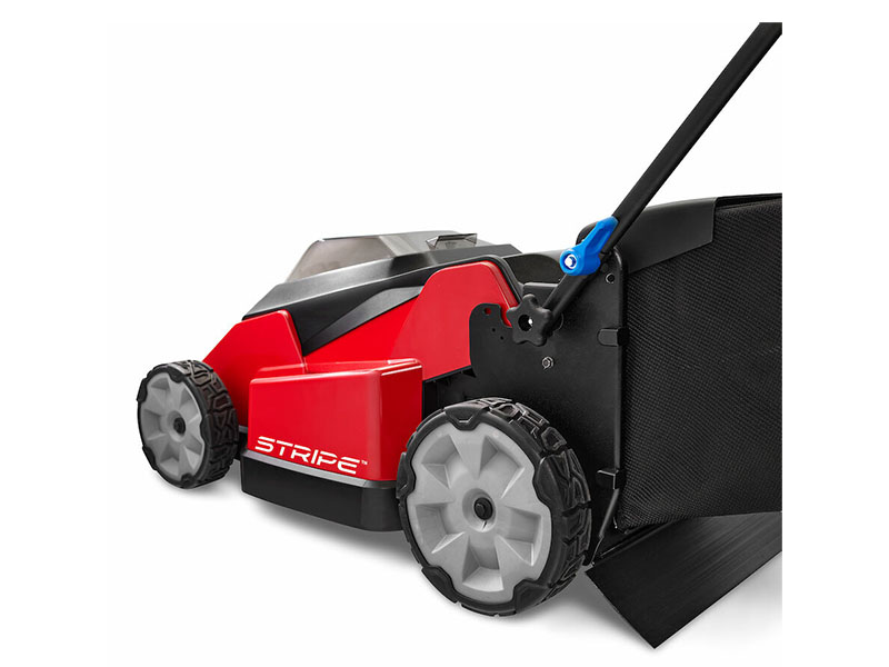 Toro Stripe 21 in. 60V Max Self-Propel - 5.0Ah Battery / Charger Included in Gaylord, Michigan - Photo 4