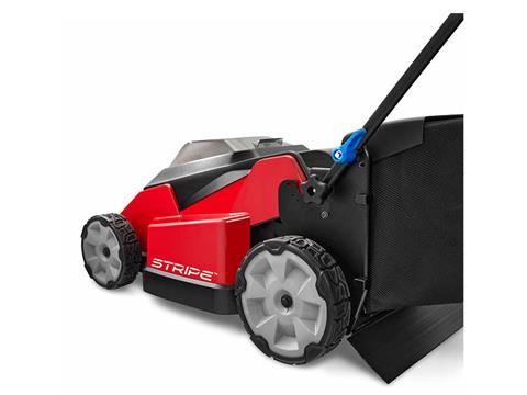 Toro Stripe 21 in. 60V Max Self-Propel - 5.0Ah Battery / Charger Included in Gaylord, Michigan - Photo 4