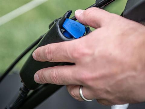 Toro Super Recycler 21 in. 60V MAX Self-Propelled w/ Personal Pace - 7.5Ah Battery Included (21568) in Stratford, Wisconsin - Photo 13