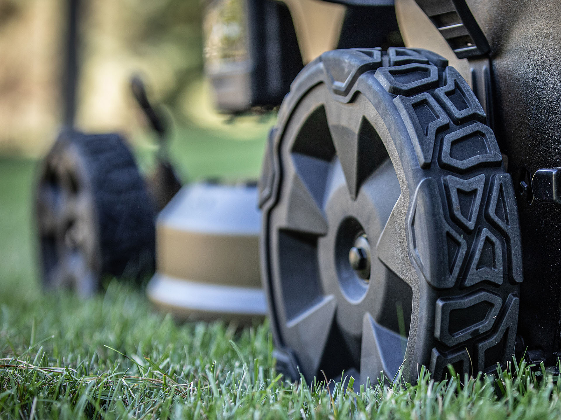 Toro Super Recycler 21 in. Briggs & Stratton EXi Self-Propelled w/ Personal Pace 163 cc (21563) in Gaylord, Michigan - Photo 13