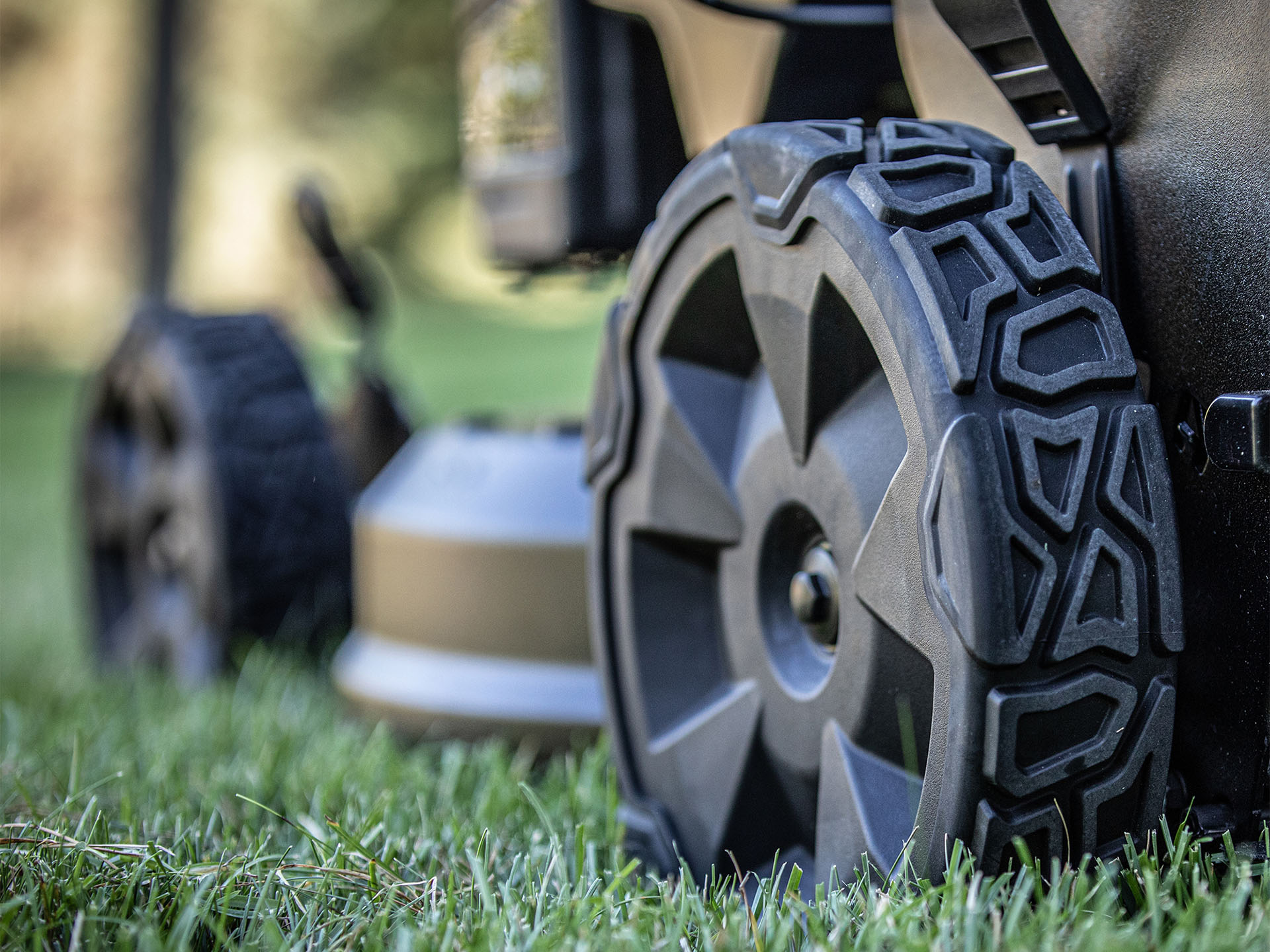 Toro Super Recycler 21 in. Briggs & Stratton EXi Self-Propelled ES w/ Personal Pace & SmartStow 190 cc in Gaylord, Michigan - Photo 16