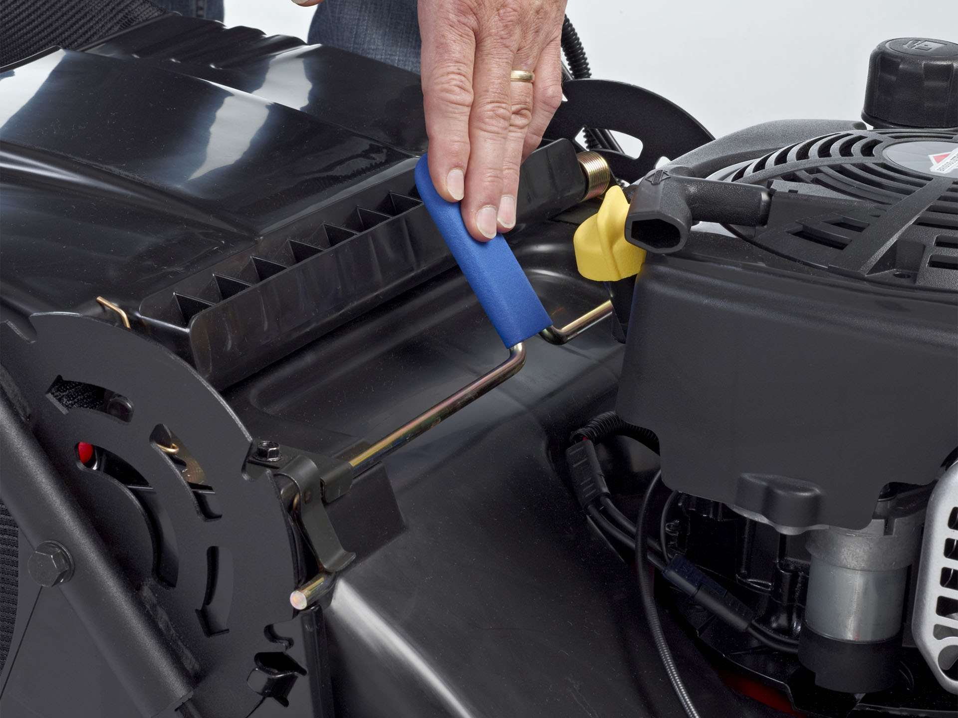 Toro TimeMaster 30 in. Briggs & Stratton Self-Propelled w/ Personal Pace 223 cc (21199) in Gaylord, Michigan - Photo 8