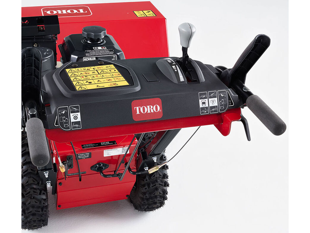 Toro 36 in. Power Broom Commercial Gas Power Brush in Gaylord, Michigan - Photo 4