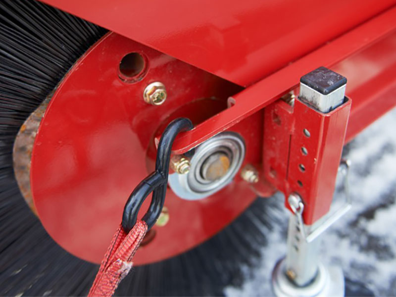 Toro 36 in. Power Broom Commercial Gas Power Brush in Gaylord, Michigan - Photo 7