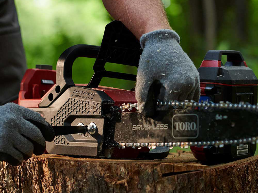 Toro 60V MAX 16 in. Brushless Chainsaw - Battery Not Included in Gaylord, Michigan - Photo 12