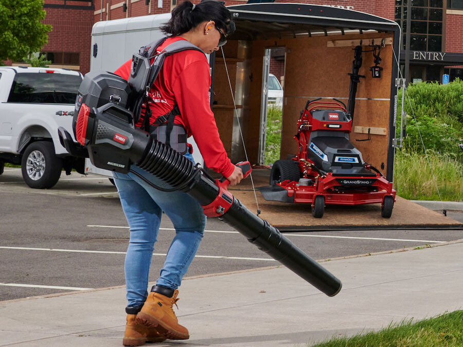 Toro 60V MAX Revolution 730 CFM Brushless Leaf Blower Cannon - Battery Not Included in Gaylord, Michigan - Photo 4
