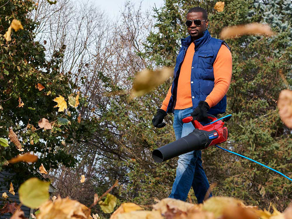 Toro 725 CFM PowerJet Corded Electric Leaf Blower in Gaylord, Michigan - Photo 13