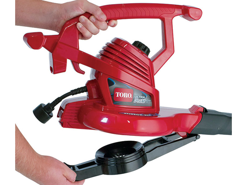 Toro 340 CFM Ultra Corded Electric Leaf Blower / Vac in Gaylord, Michigan - Photo 12