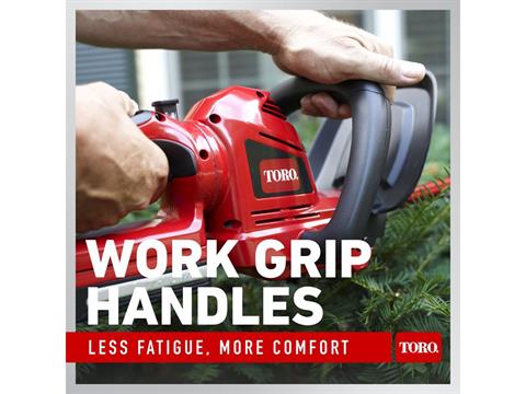 Toro 20V Max 22 in. Cordless Hedge Trimmer in Gaylord, Michigan - Photo 8