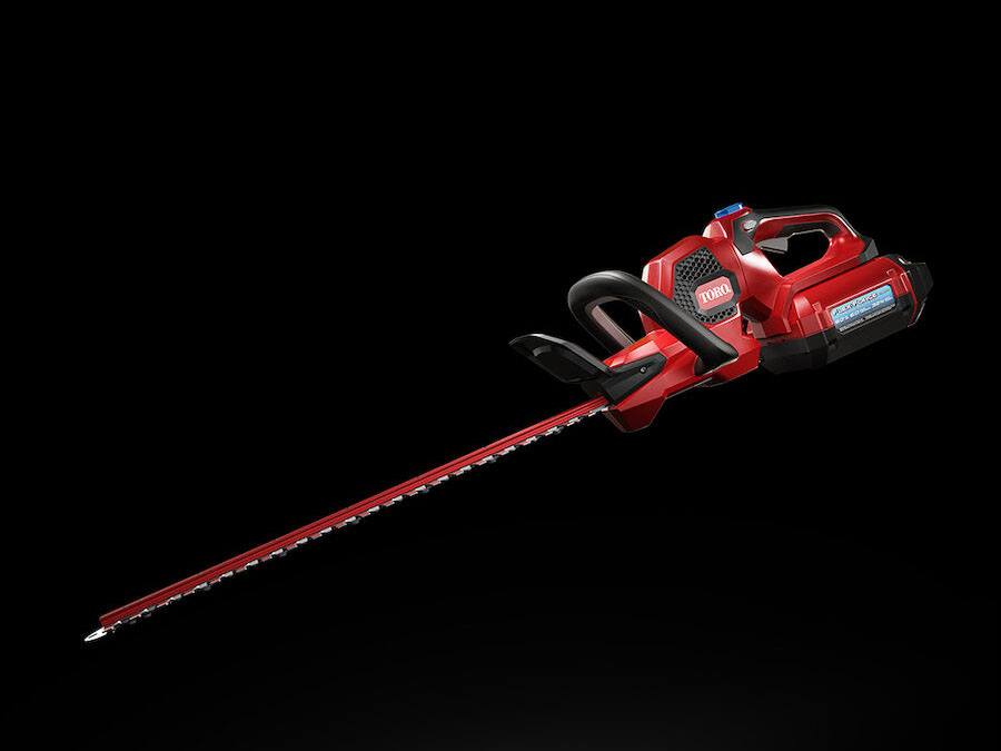 Toro 60V MAX 24 in. Hedge Trimmer w/ 2.5Ah Battery in Martinsville, Indiana - Photo 2