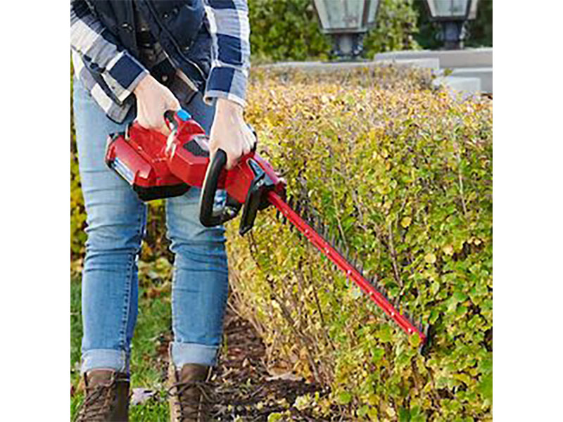 Toro 60V MAX 24 in. Hedge Trimmer Bare Tool in Gaylord, Michigan - Photo 10