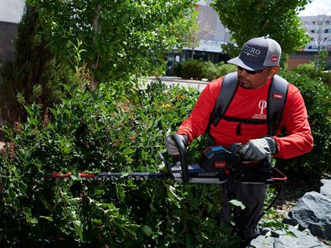 Toro 60V MAX Revolution 26 in. Brushless Hedge Trimmer - Battery Not Included in Gaylord, Michigan - Photo 5