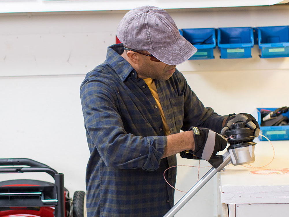 Toro 60V MAX 16 in. Brushless String Trimmer - Battery Not Included in Gaylord, Michigan - Photo 9