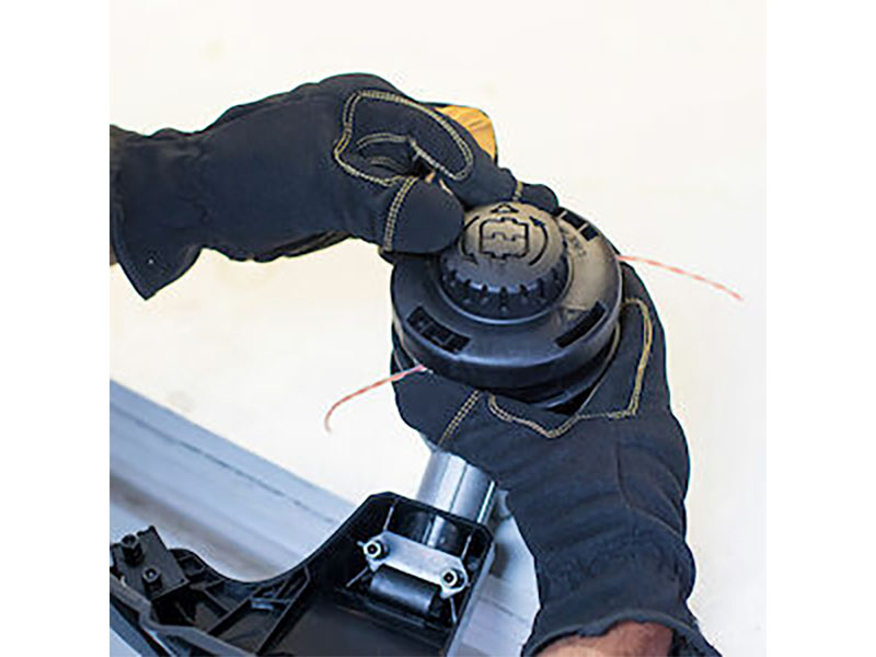 Toro 60V MAX 14 in. / 16 in. Brushless String Trimmer w/ 2.5Ah Battery in Gaylord, Michigan - Photo 10