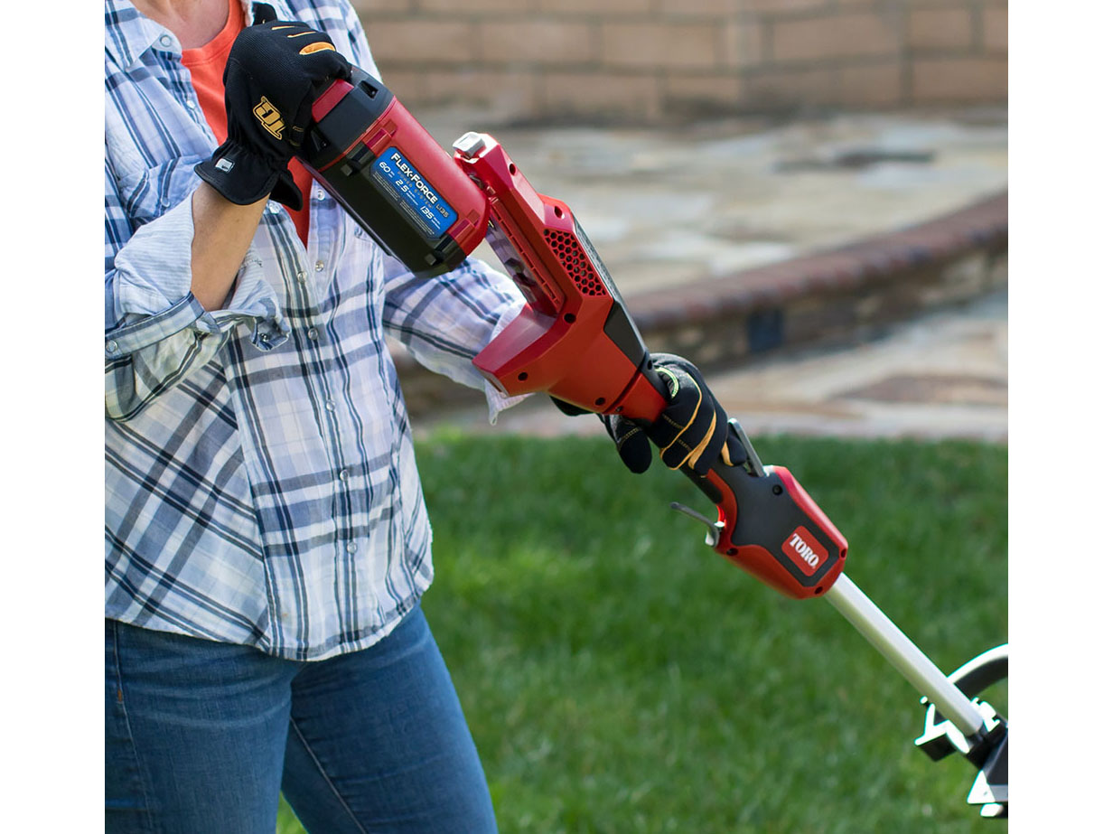 Toro 60V MAX 16 in. Brushless String Trimmer - 2.5Ah Battery Included in Gaylord, Michigan - Photo 12