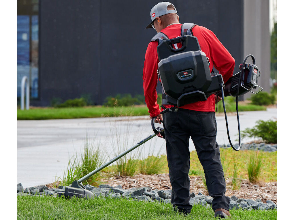 Toro 60V MAX Revolution 16 in. Brushless String Trimmer - Battery Not Included in Gaylord, Michigan - Photo 3