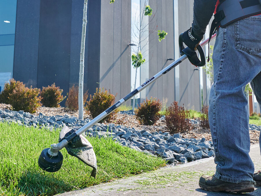 Toro 60V MAX Revolution 16 in. Brushless String Trimmer - Battery Not Included in Gaylord, Michigan - Photo 4