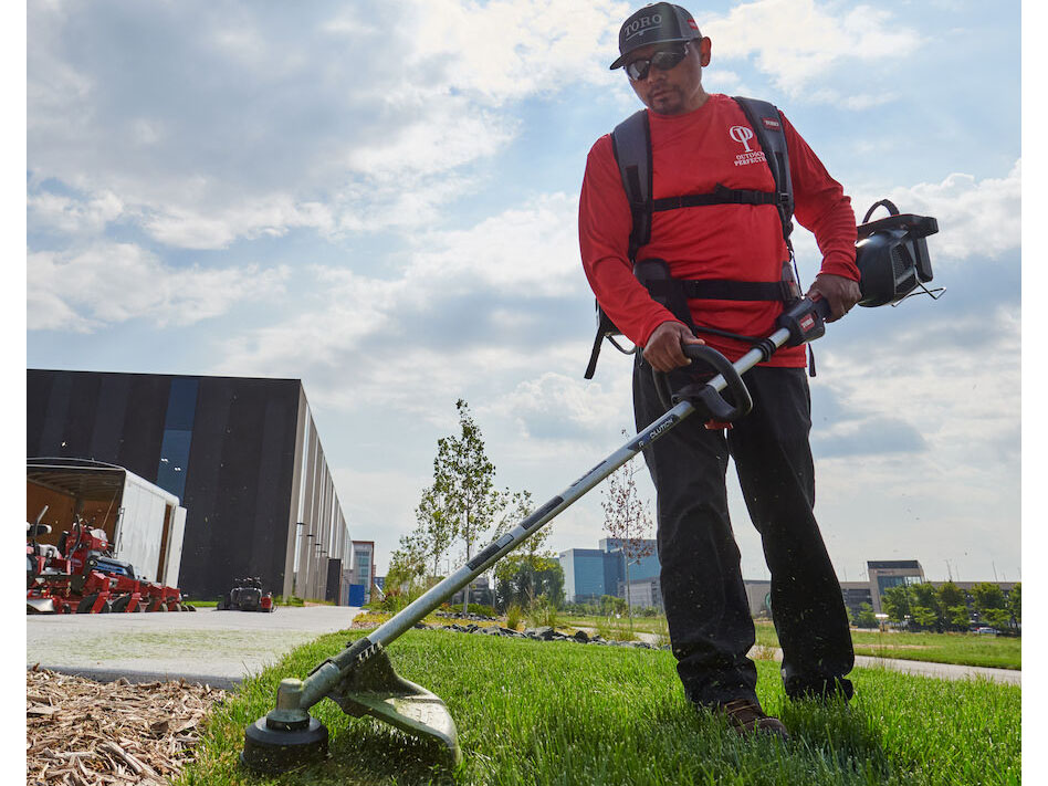 Toro 60V MAX Revolution 16 in. Brushless String Trimmer - Battery Not Included in Gaylord, Michigan - Photo 5
