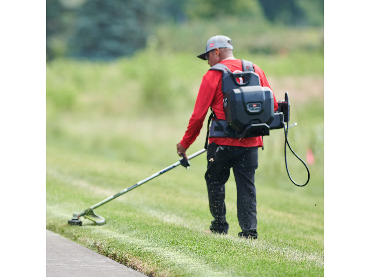 Toro 60V MAX Revolution Electric Battery String Trimmer Bare Tool in Gaylord, Michigan - Photo 5