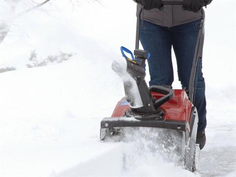 Toro 18 in. Power Clear 518 ZE Gas Snow Blower in Gaylord, Michigan - Photo 11