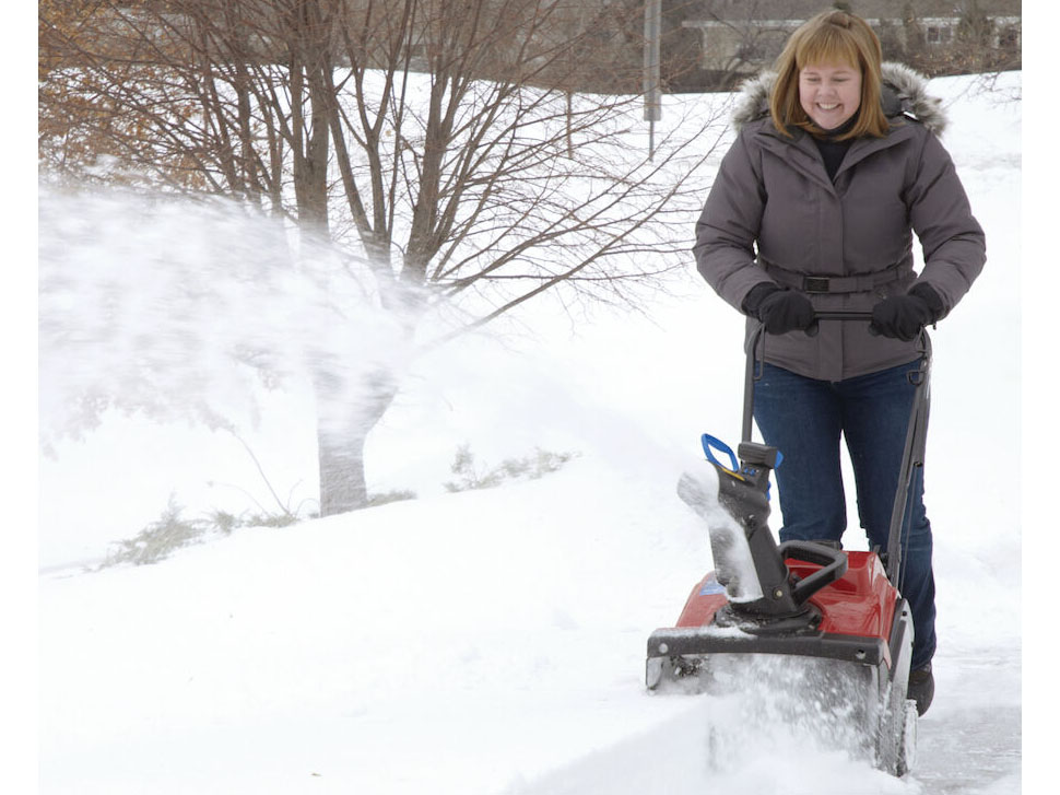 Toro 18 in. Power Clear 518 ZE Gas Snow Blower in Gaylord, Michigan - Photo 13