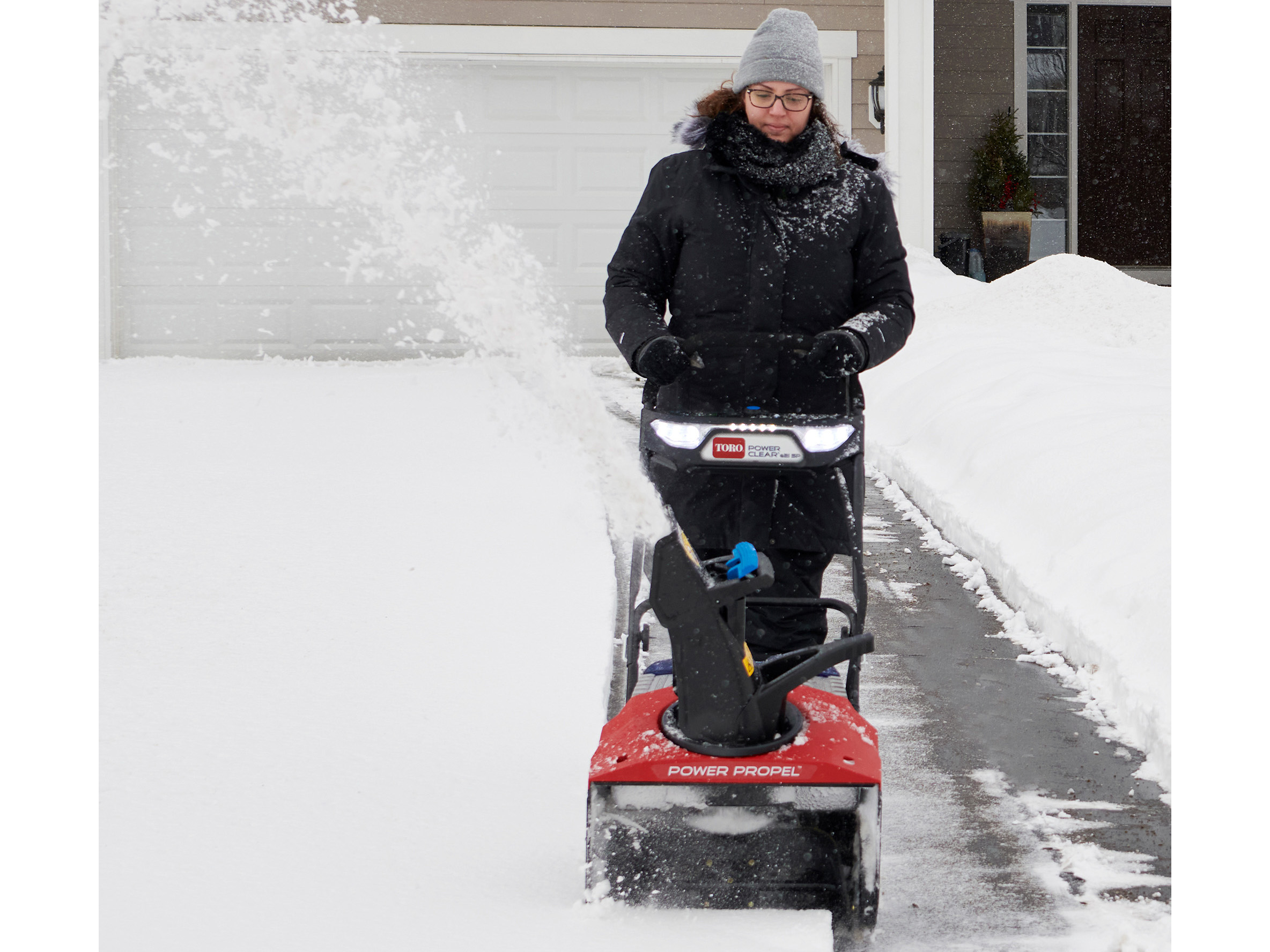 Toro 21 in. Power Clear e21 60V Max - Battery Not Included in Gaylord, Michigan - Photo 14
