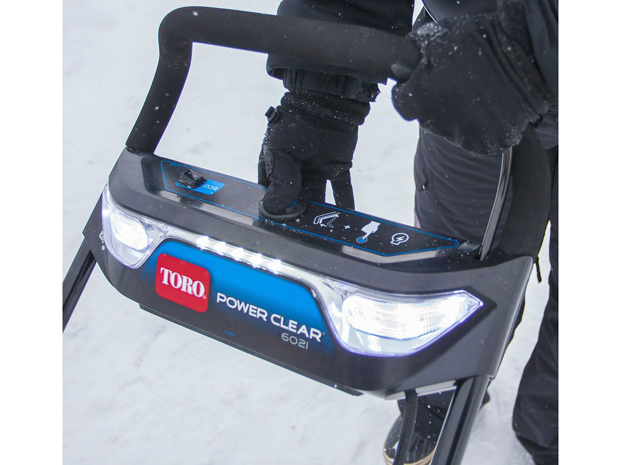 Toro 21 in. Power Clear e21 60V Max - (2) 6.0Ah Batteries Included in Gaylord, Michigan