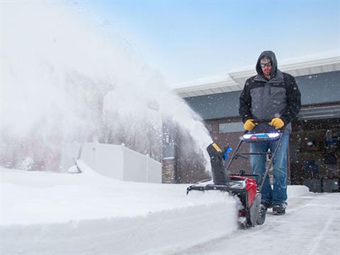 Toro 21 in. Power Clear e21 60V Max - (2) 6.0Ah Batteries Included in Gaylord, Michigan - Photo 8