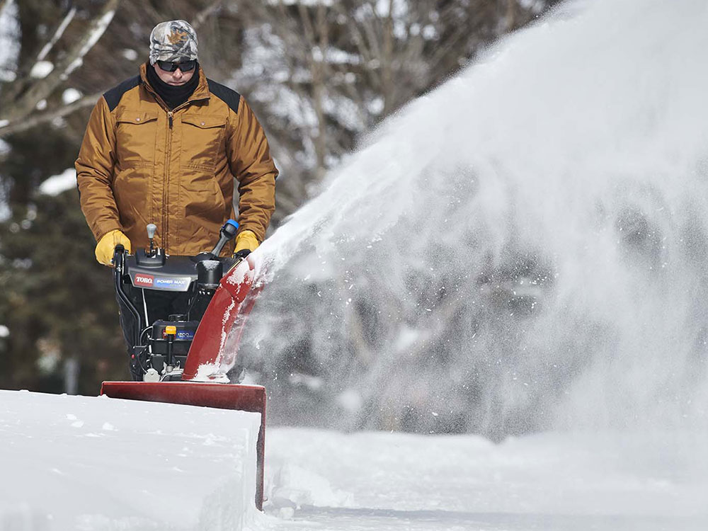 Toro 24 in. Power Max 824 OE in Gaylord, Michigan