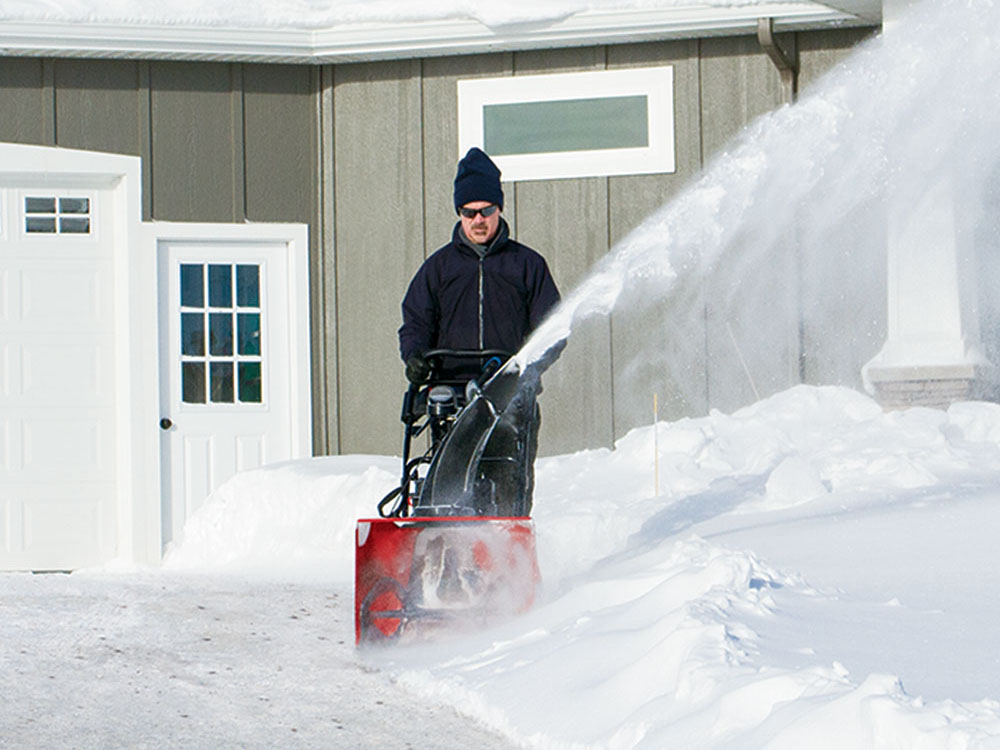 Toro 24 in. SnowMaster 824 QXE in Gaylord, Michigan