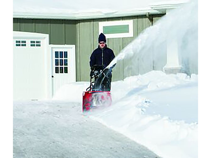 Toro 24 in. SnowMaster 824 QXE in Mio, Michigan - Photo 16