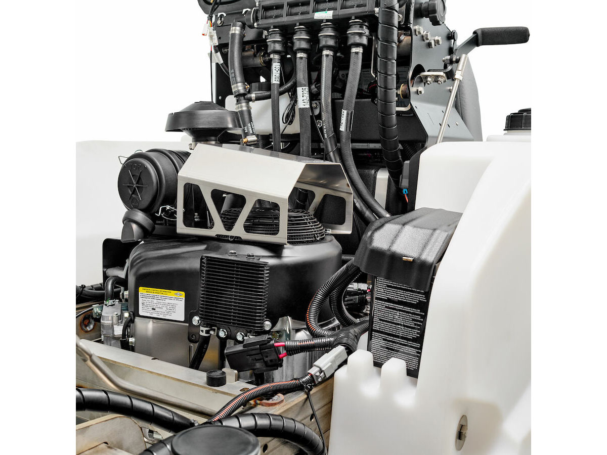 Toro Stand-On 40 Gallon SprayMaster in Stratford, Wisconsin - Photo 9